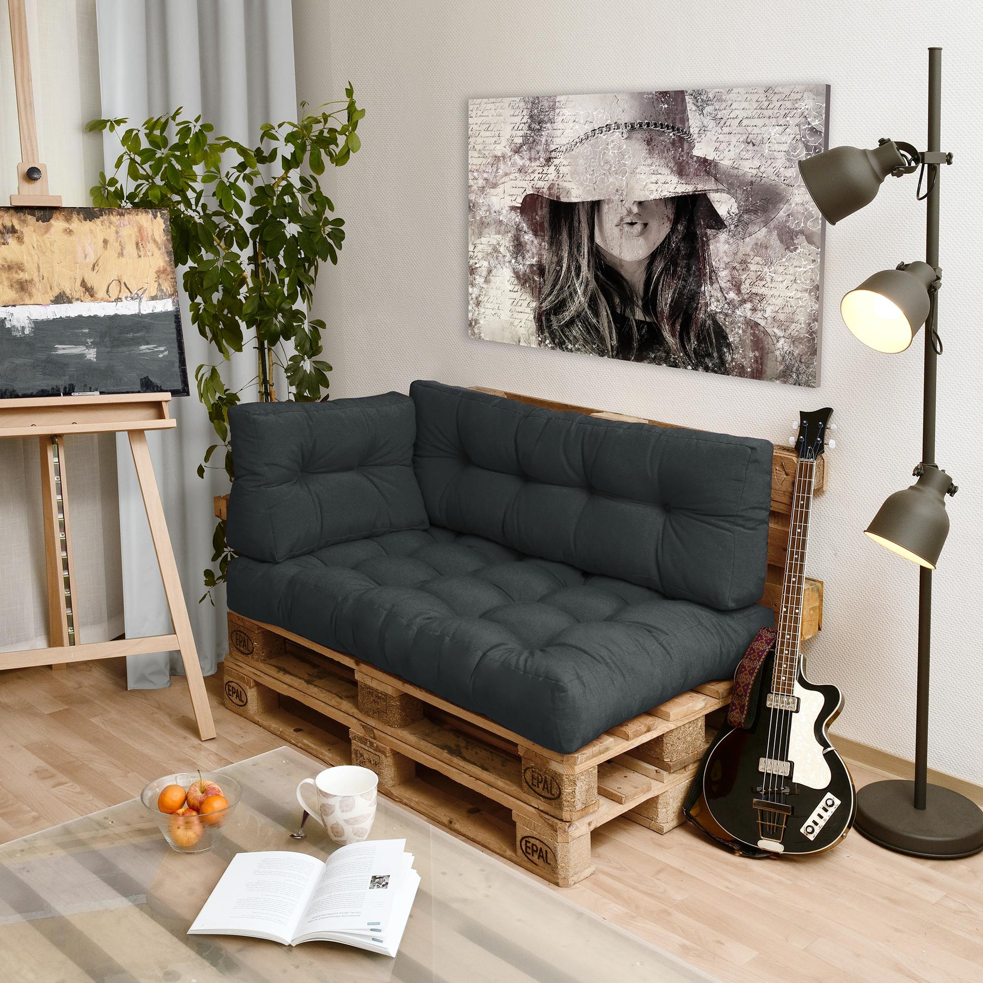 Palettenkissen Set mit 2 Rücken- und 1 Sitzkissen für Europaletten, modernes Design, hohe Polsterung, wetterfest und pflegeleicht, geeignet für Balkon und Garten.